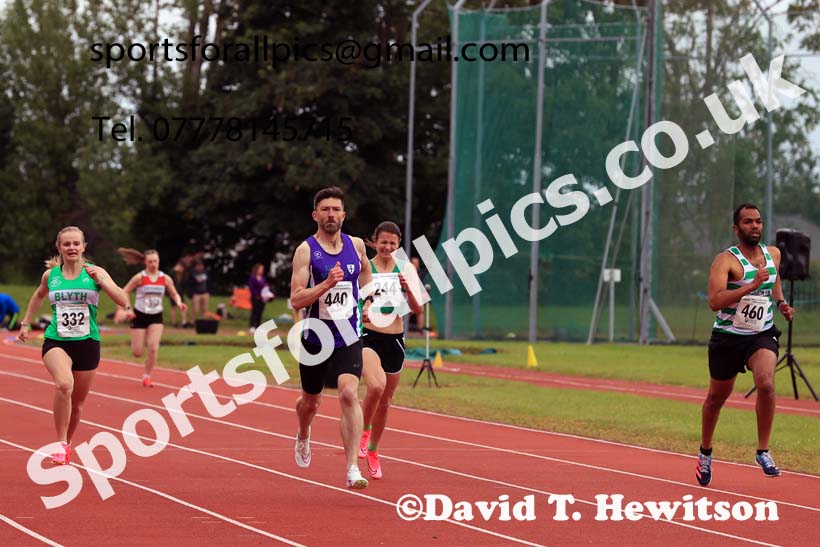 400 metres, 2024 NEGP 3, Monkton Stadium. Photo: David T. Hewitson/Sports for All Pics